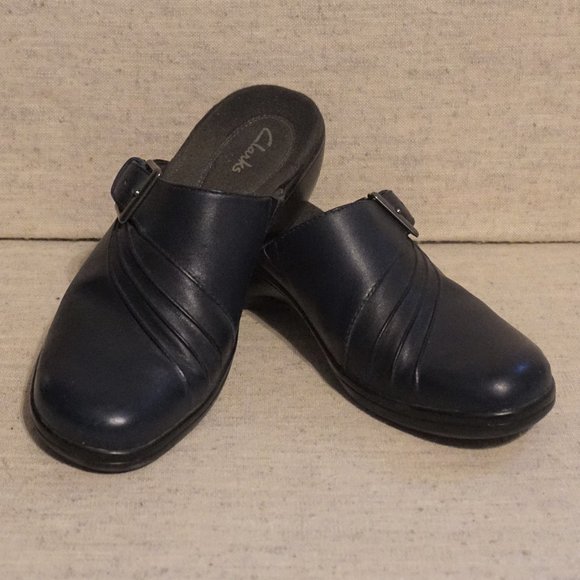 clarks clogs navy